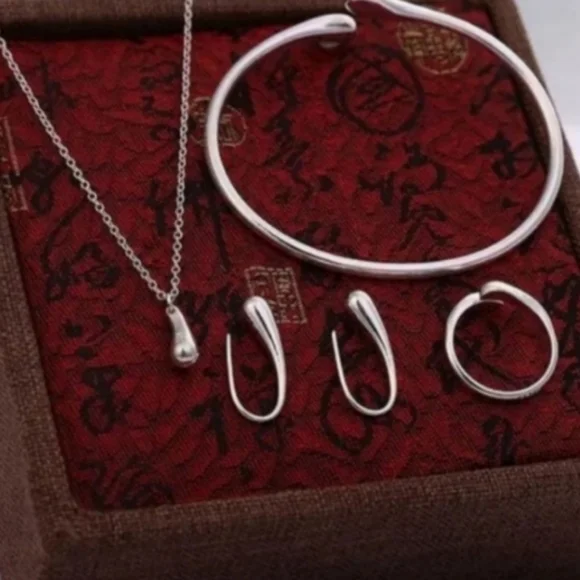 925 Sterling Silver Waterdrop Jewelry Set Bracelet Necklace Earrings and Ring - Picture 7 of 16